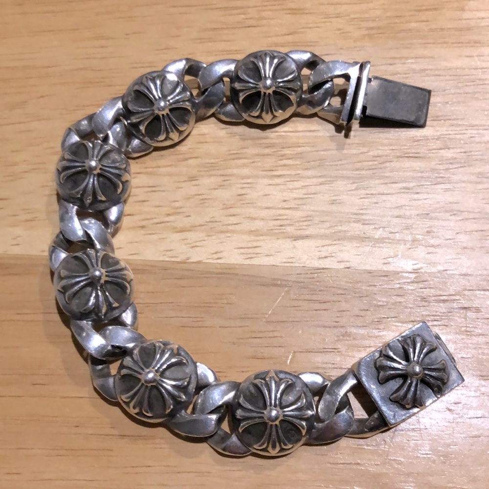 CHROME HEARTS CROSS BRACELET